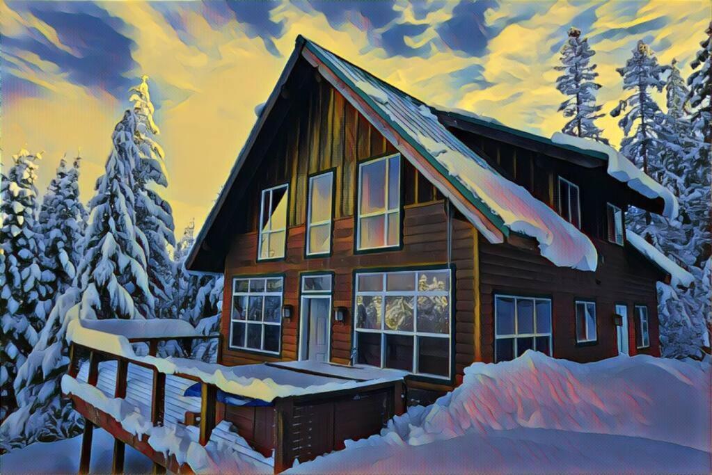 Hot Tub Cool Views: Roaring Creek Cabin Leavenworth Bagian luar foto
